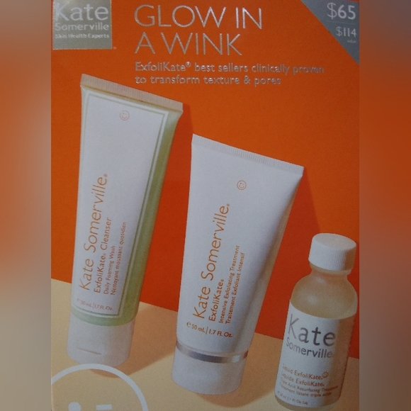 Kate Somerville Other - Kate Somerville Glow In A Wink Exfolikate Set